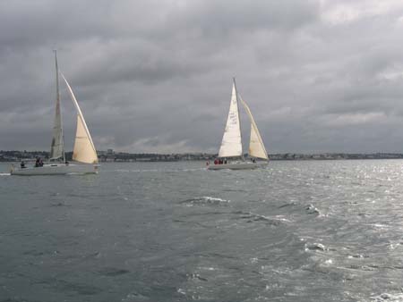 nat J105 2006 005
